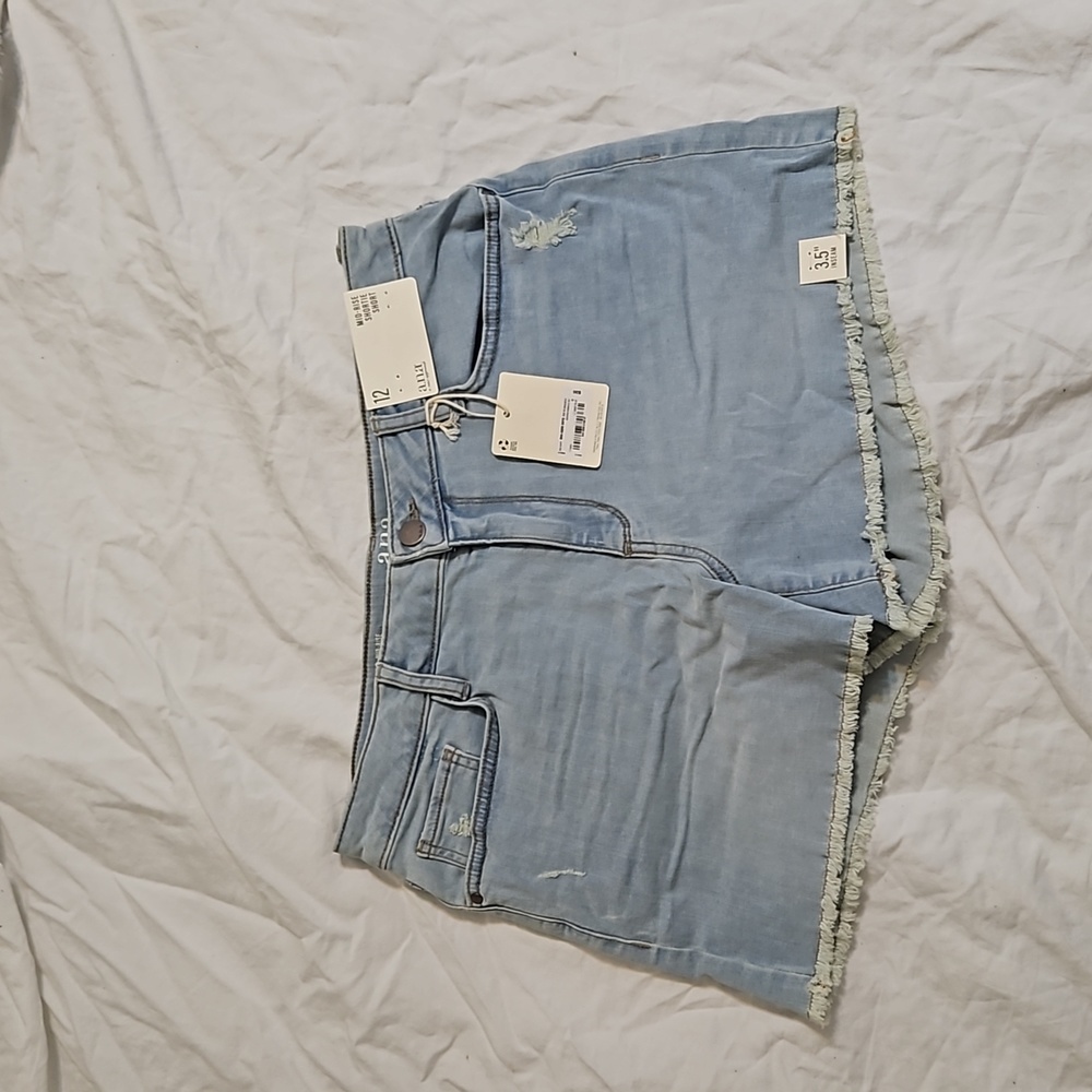 A.n.a shorts